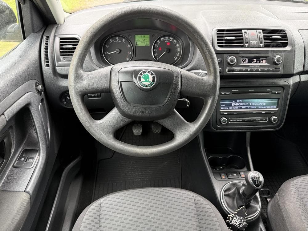 2010 Škoda FABIA - 15