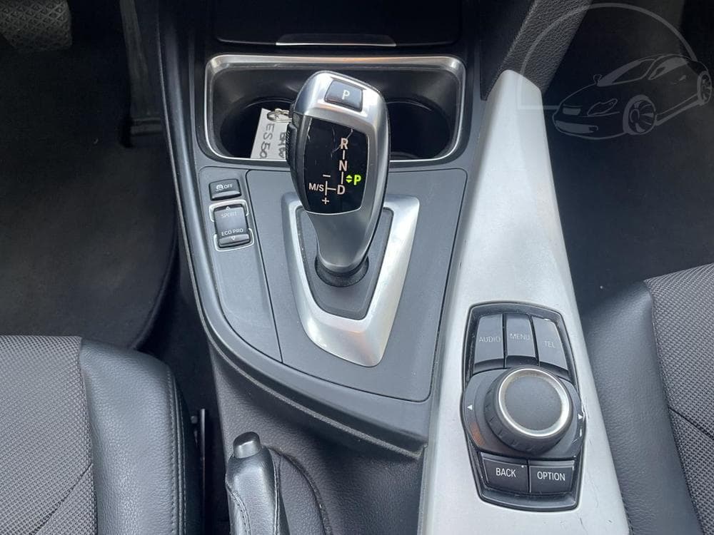 2013 BMW 3-Series - 17