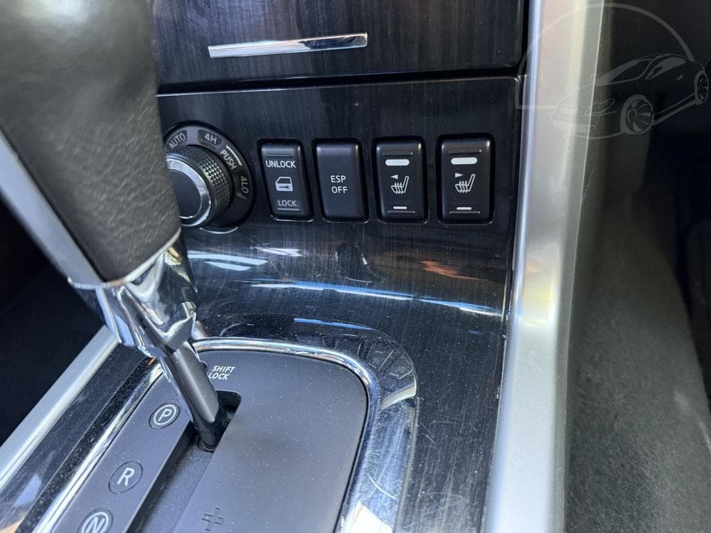 2012 Nissan Pathfinder - 18