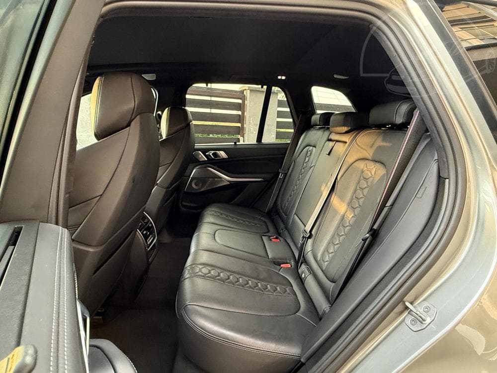 2021 BMW X5 - 39