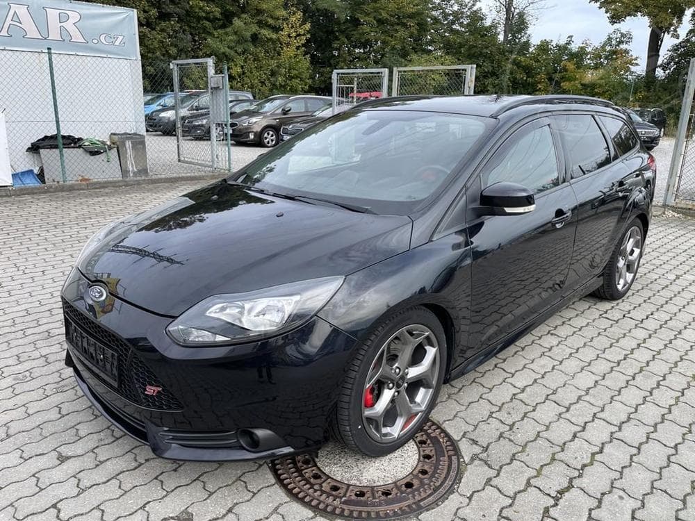 Ford Focus ST 2.0 EB 184 kW serviska
