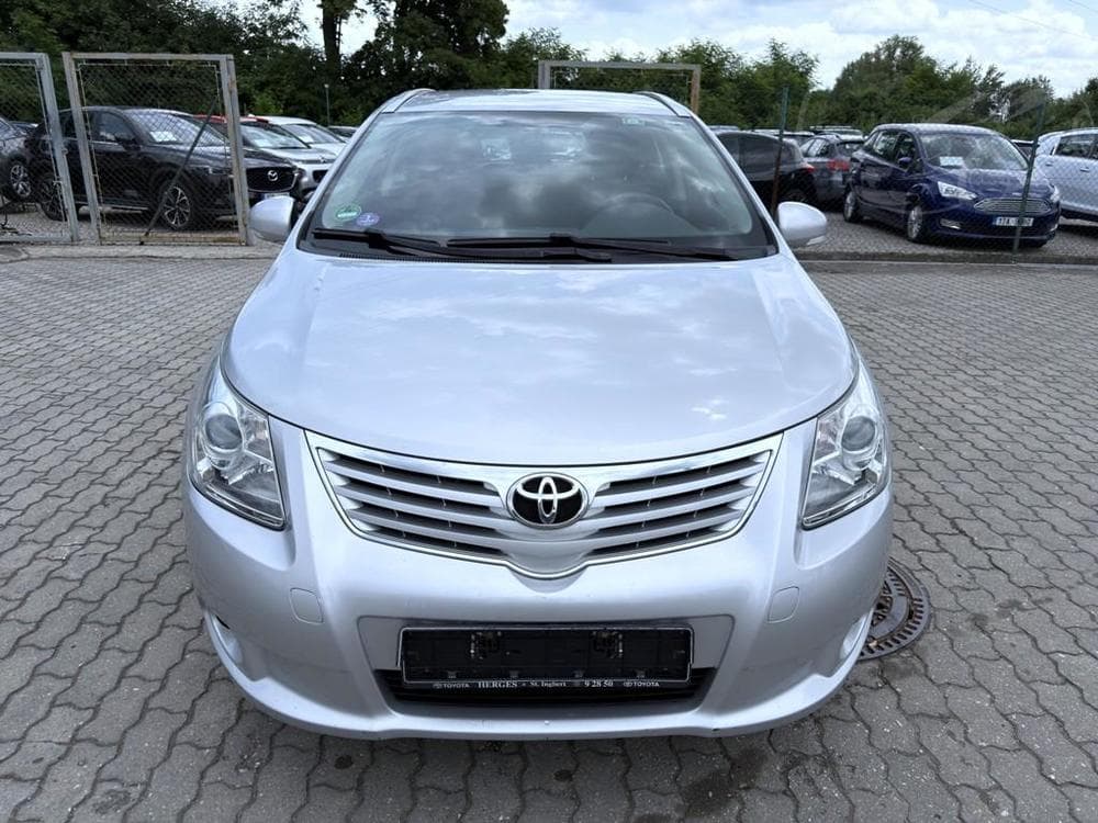 2010 Toyota AVENSIS - 2