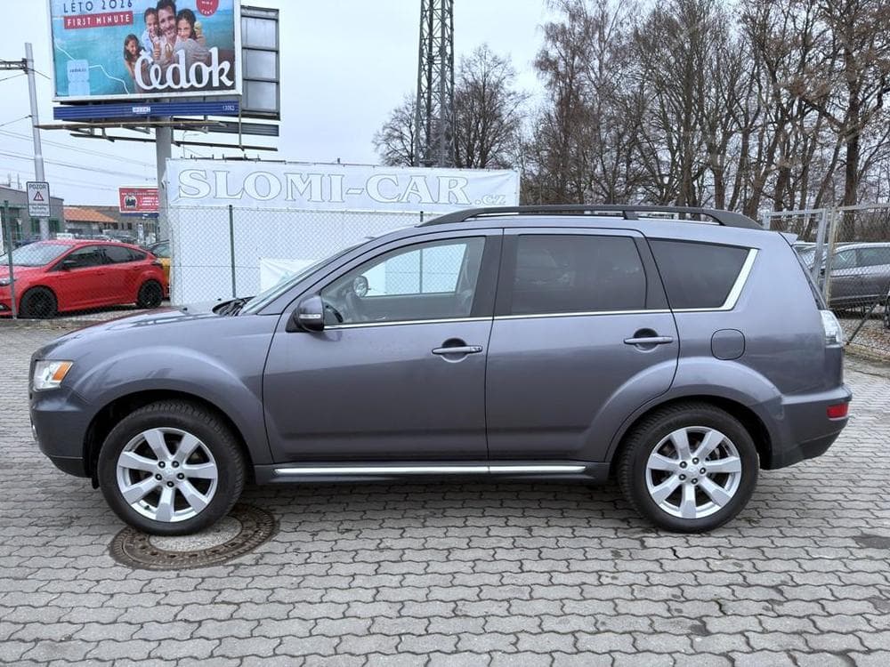 2011 Mitsubishi OUTLANDER - 3