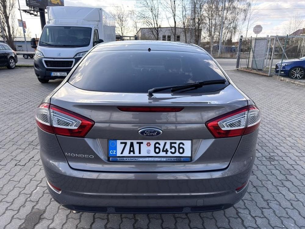 2011 Ford MONDEO - 4