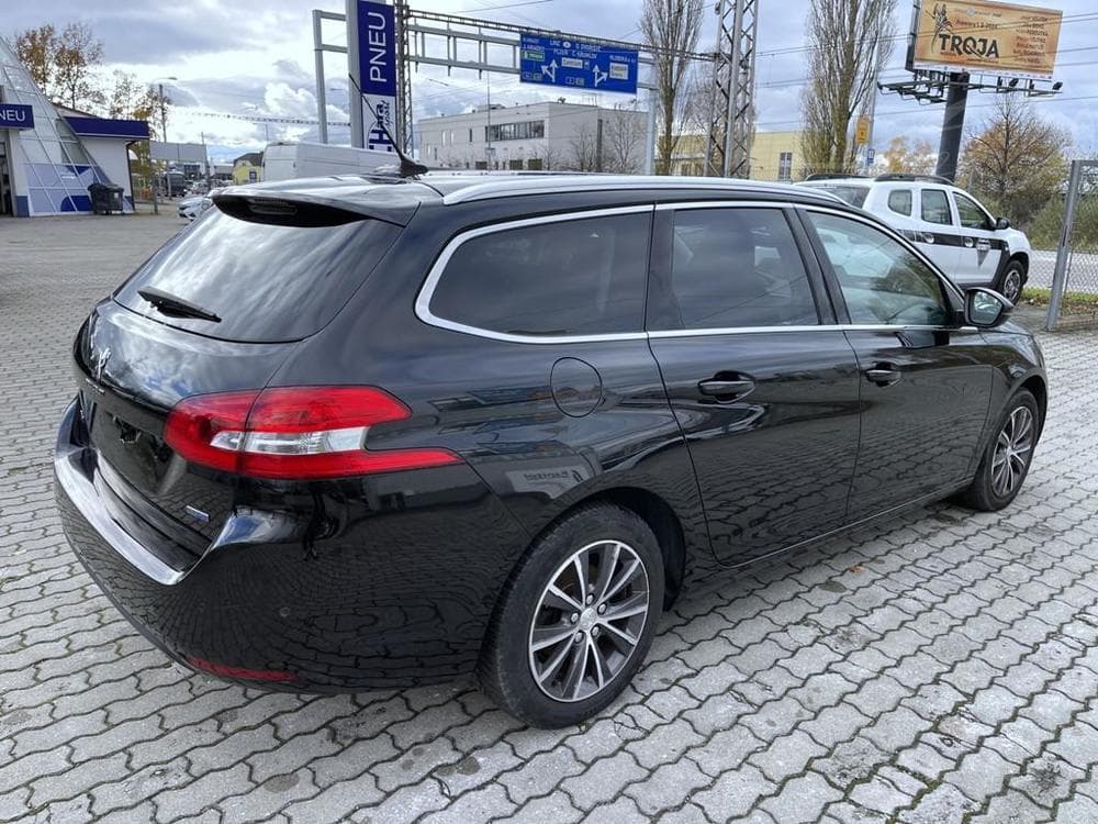 2014 Peugeot 308 - 5