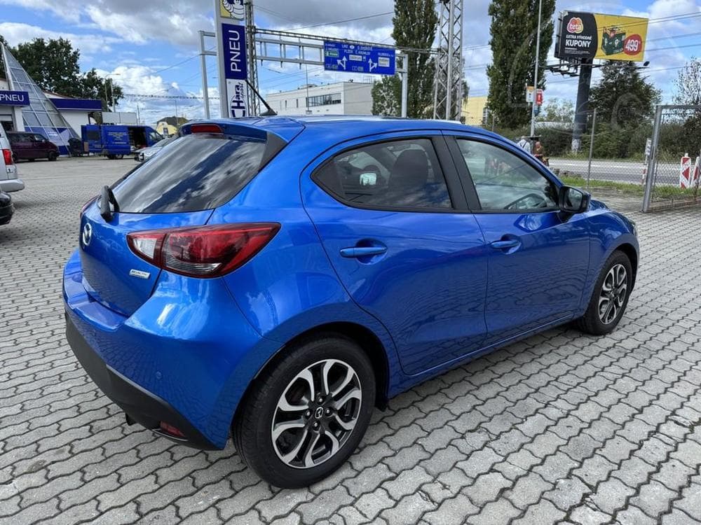 2017 Mazda 2 - 5