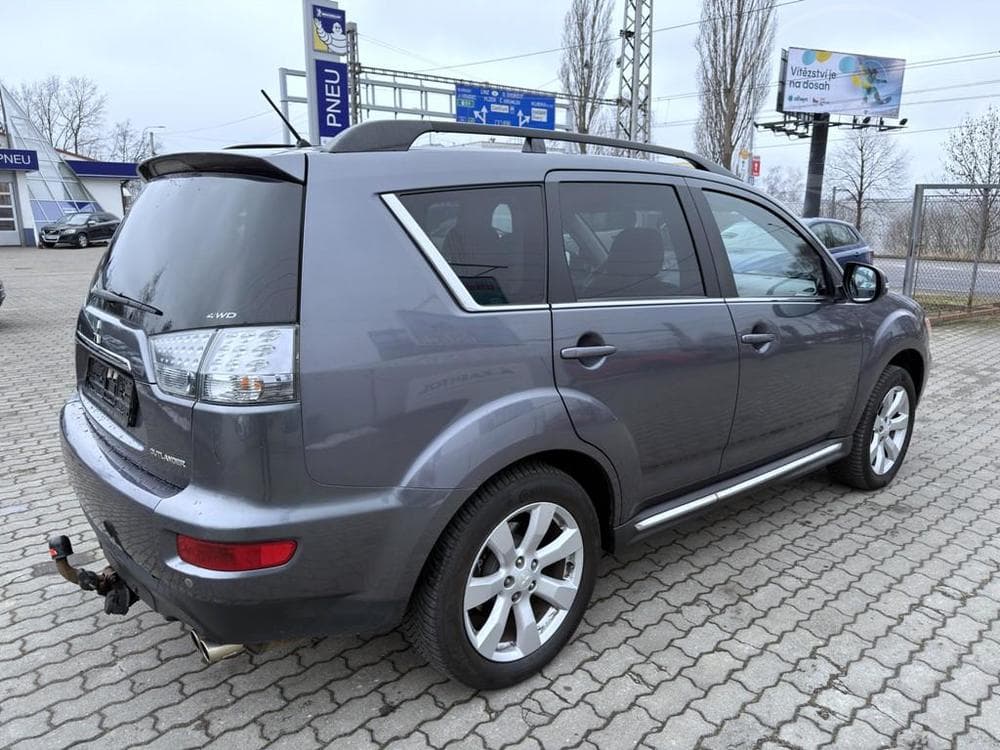 2011 Mitsubishi OUTLANDER - 5