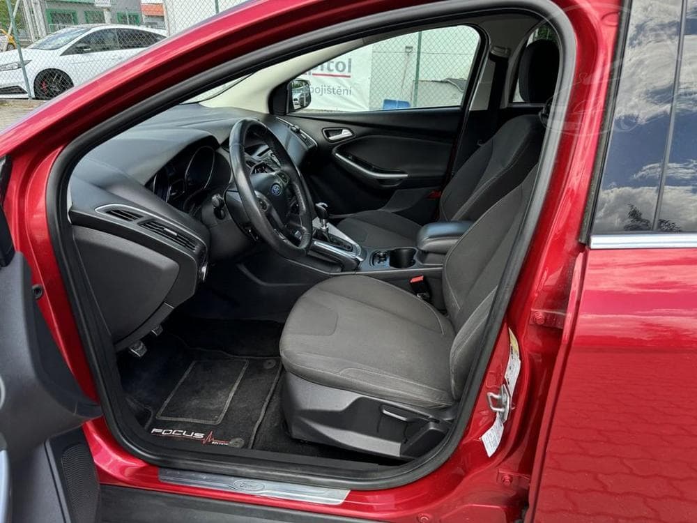 2011 Ford FOCUS - 6