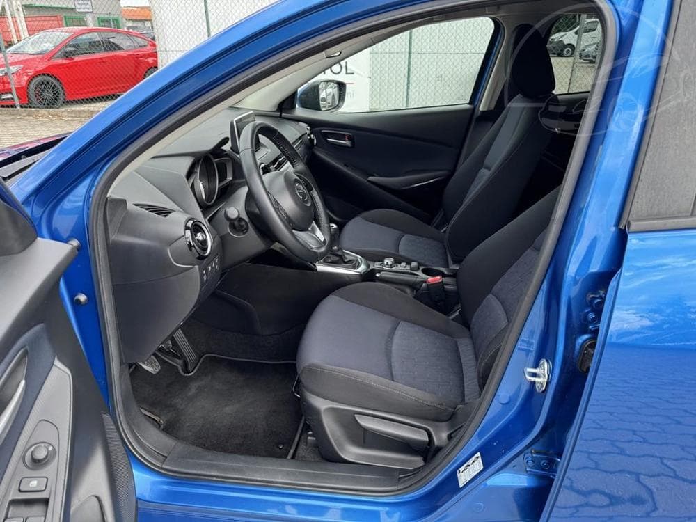 2017 Mazda 2 - 6