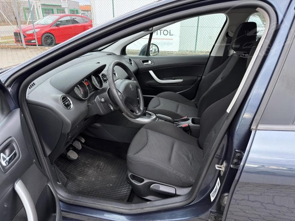 2012 Peugeot 308 - 6