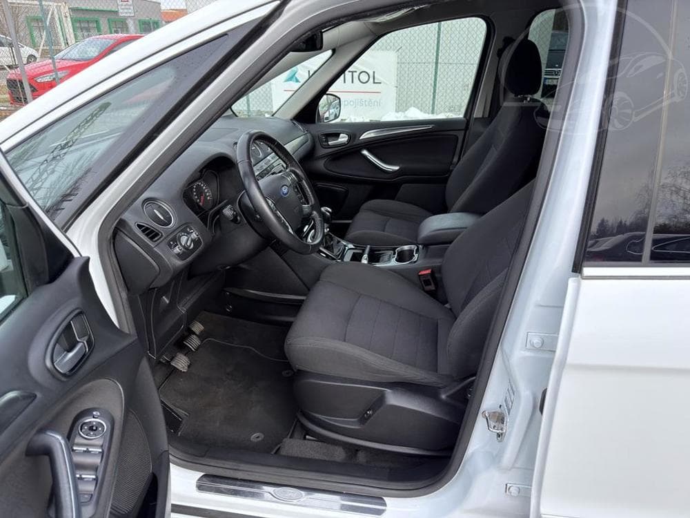 2013 Ford S-MAX - 6