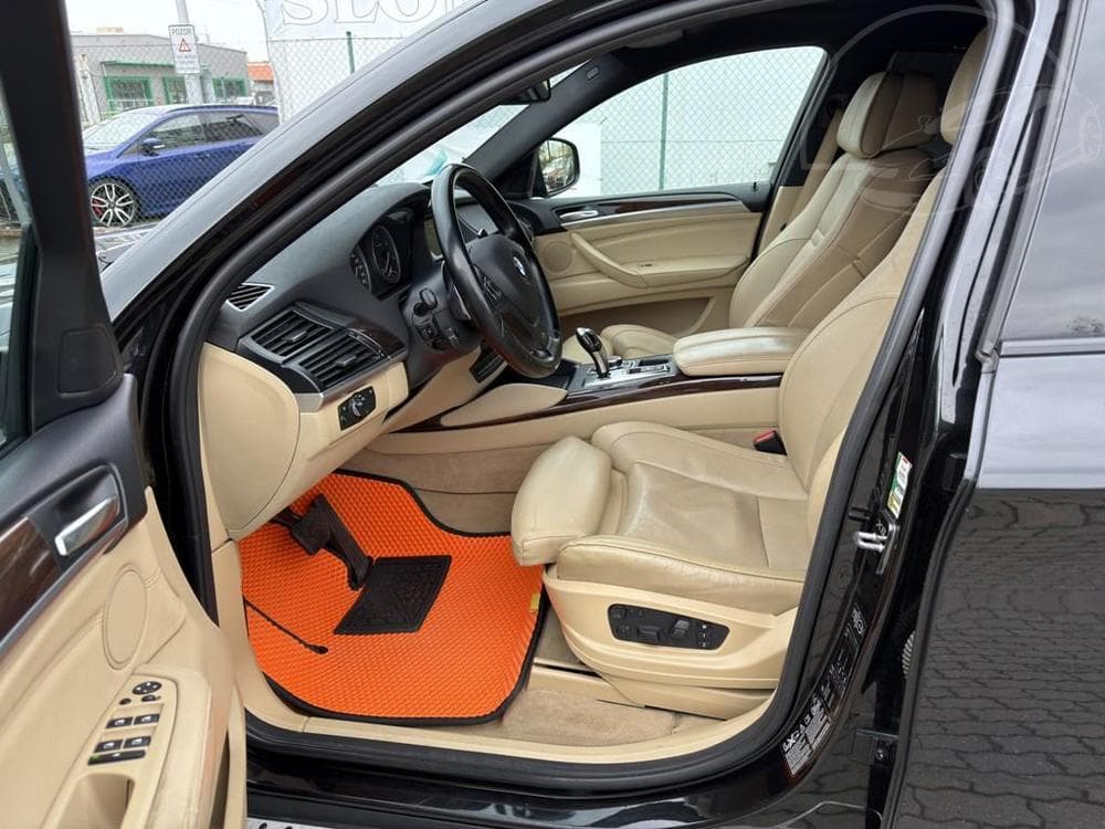2012 BMW X6 - 21