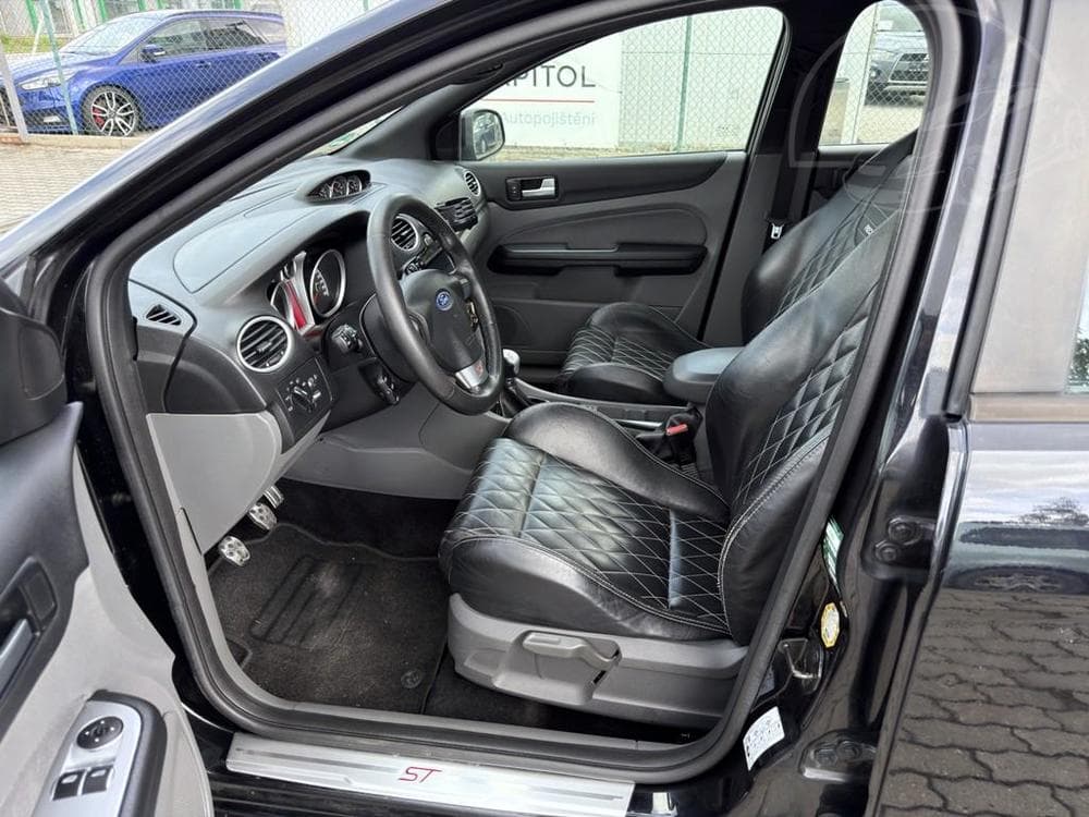 2008 Ford FOCUS - 6