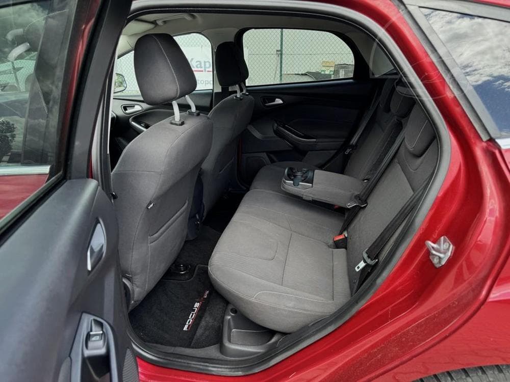 2011 Ford FOCUS - 7