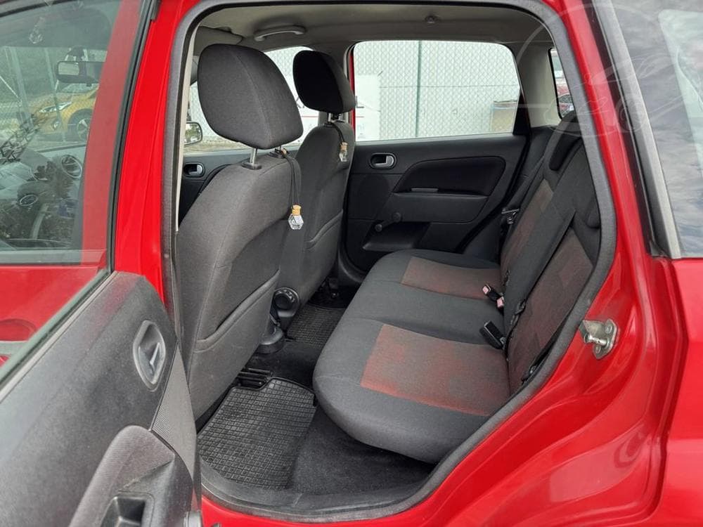 2007 Ford FIESTA - 7