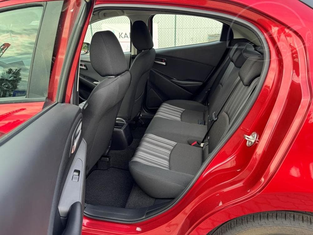 2017 Mazda 2 - 7