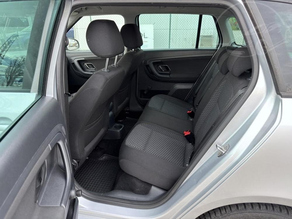 2014 Škoda FABIA - 7