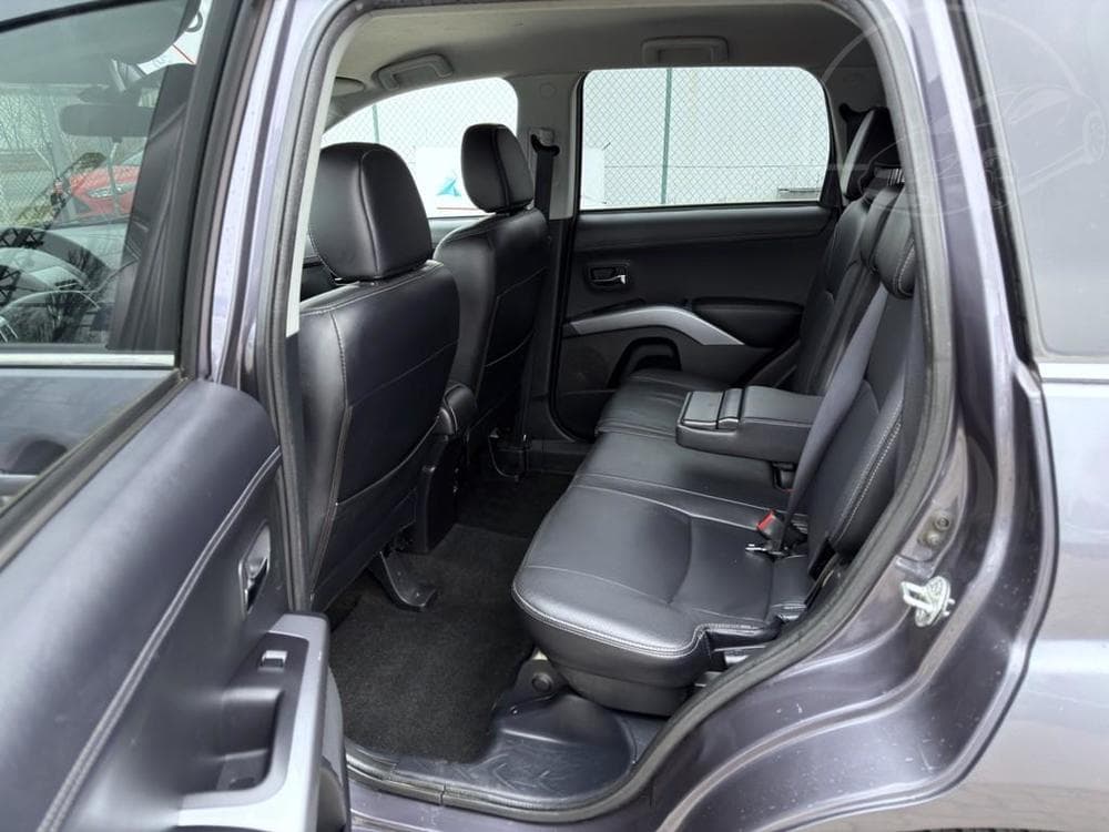 2011 Mitsubishi OUTLANDER - 7