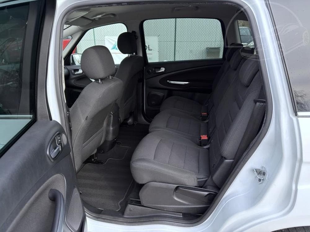 2013 Ford S-MAX - 7