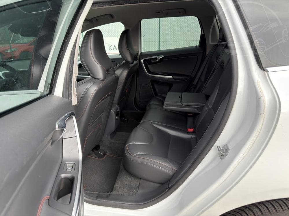 2016 Volvo XC60 - 19