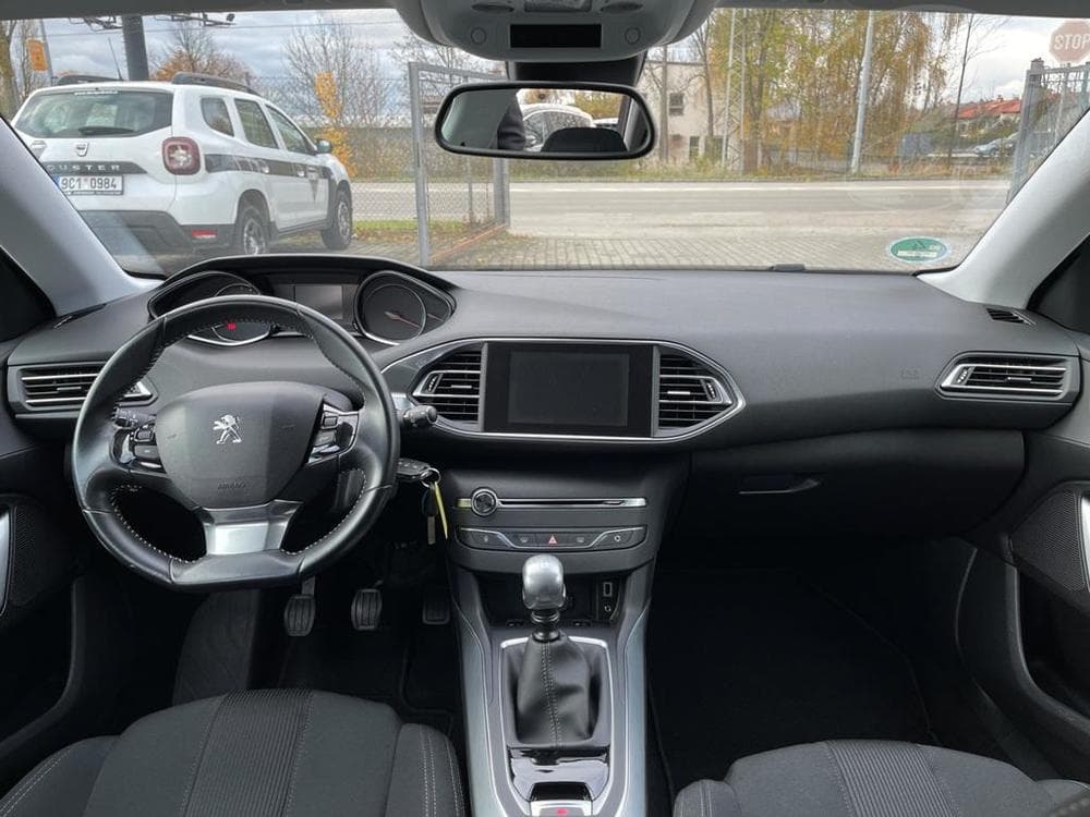 2014 Peugeot 308 - 8