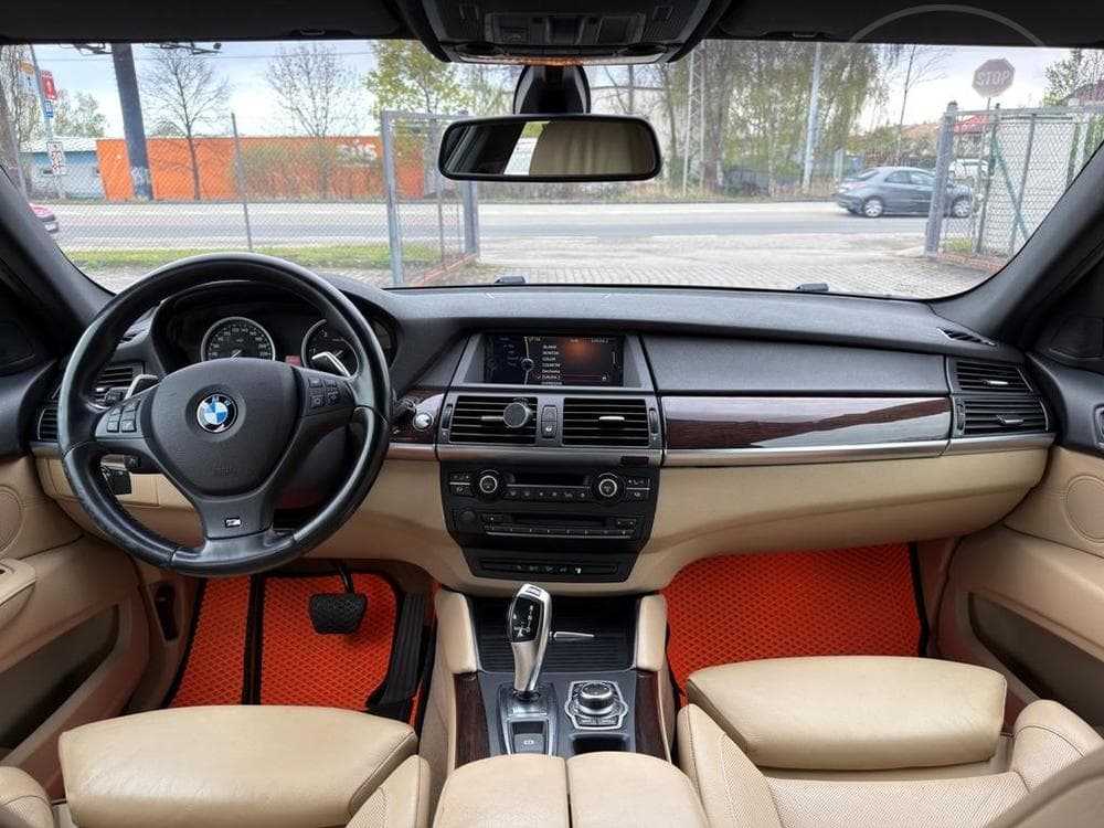2012 BMW X6 - 29