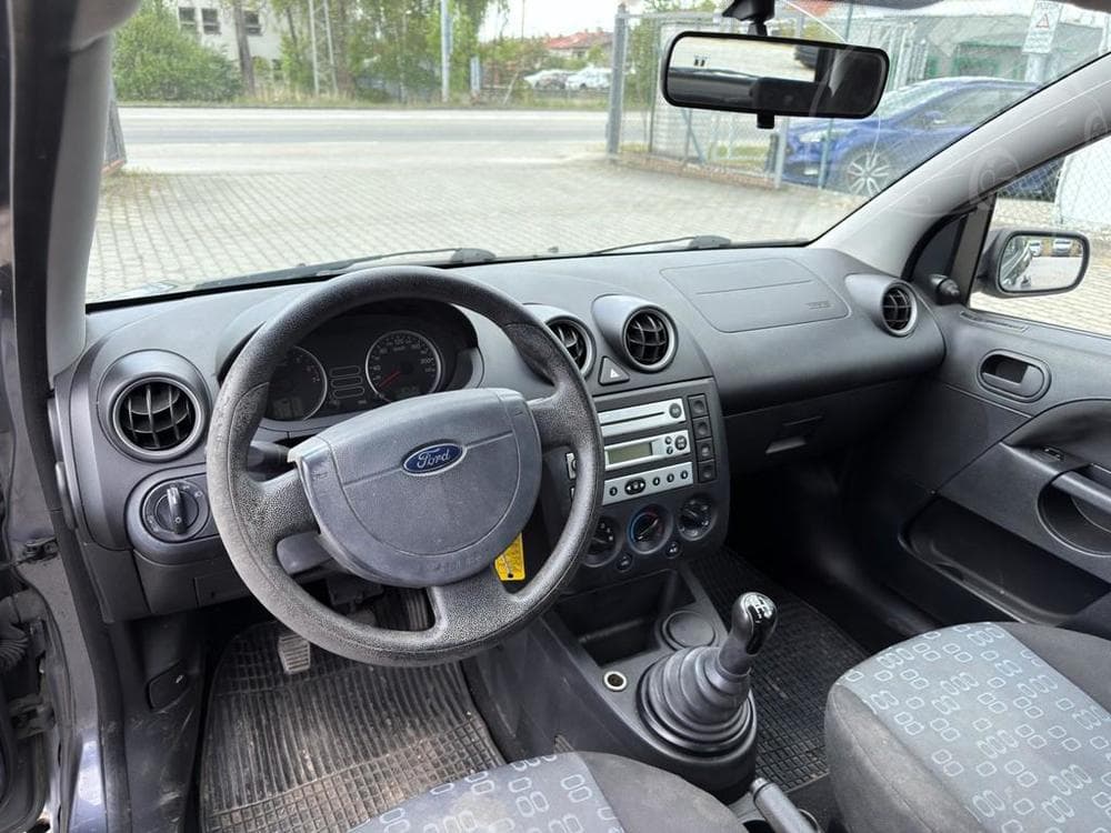 2005 Ford FIESTA - 22
