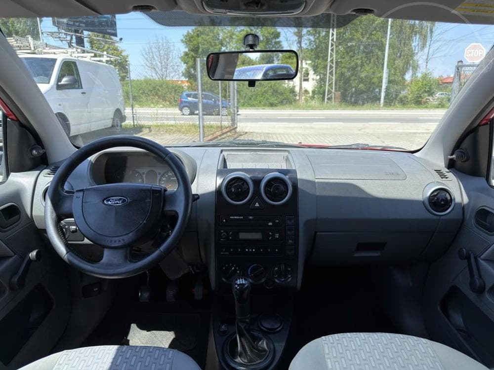 2003 Ford FUSION - 8