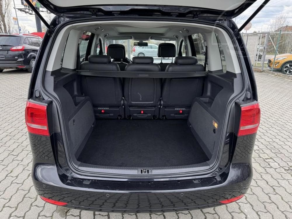 2014 Volkswagen Touran - 9