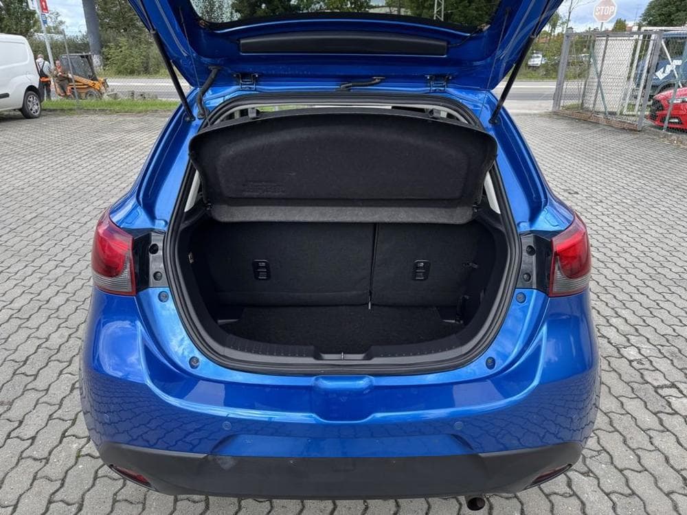 2017 Mazda 2 - 9