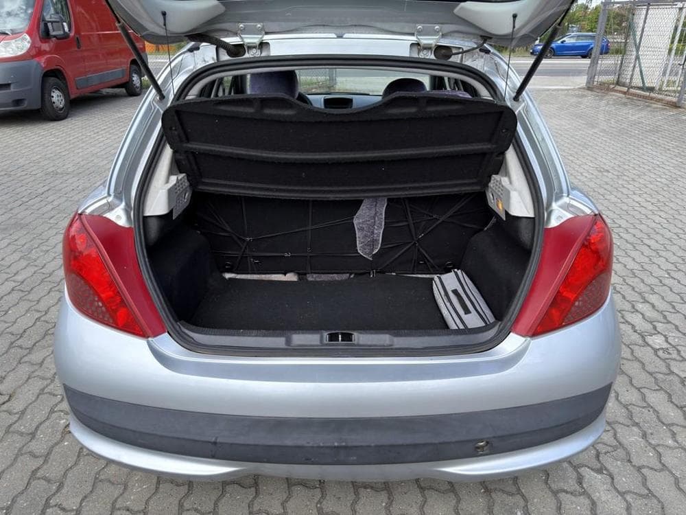 2008 Peugeot 207 - 9