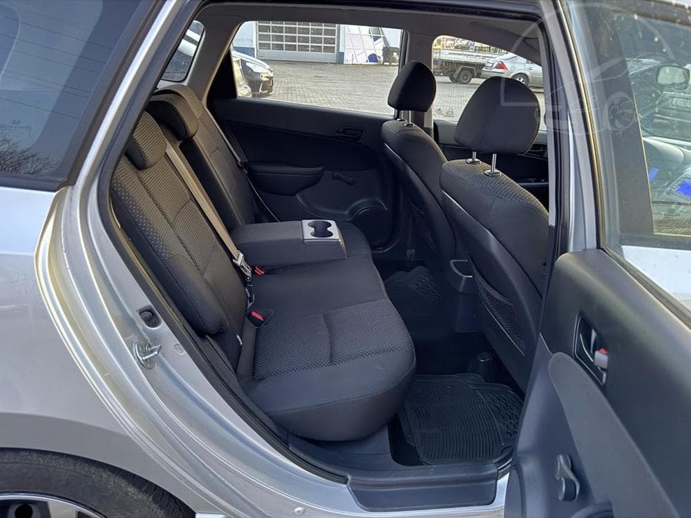 2012 Hyundai i30 - 10