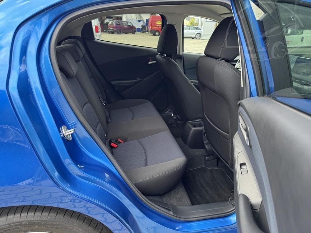 2017 Mazda 2 - 10