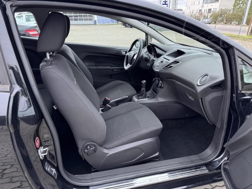 2013 Ford FIESTA - 10