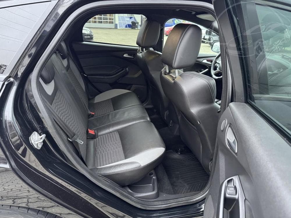 2012 Ford FOCUS - 10