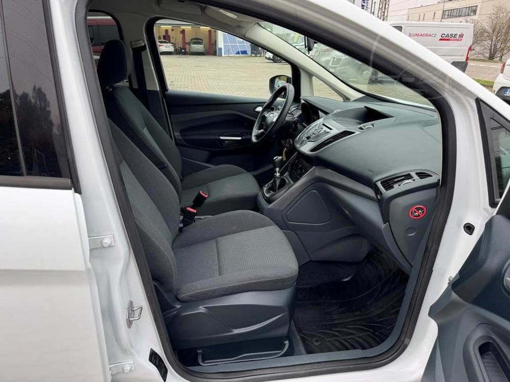2013 Ford C-MAX - 11