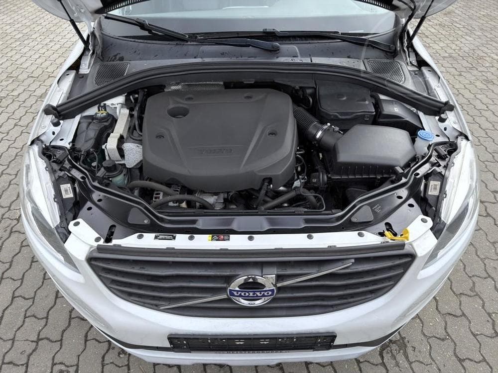 2016 Volvo XC60 - 31