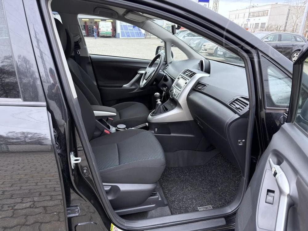 2012 Toyota VERSO - 11