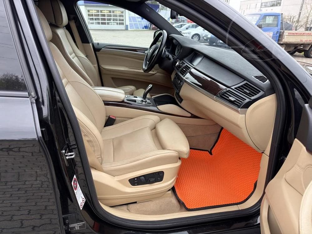 2012 BMW X6 - 41