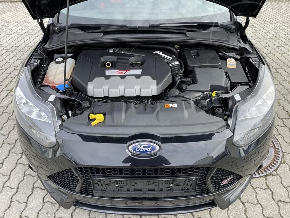 2014 Ford Focus - 23