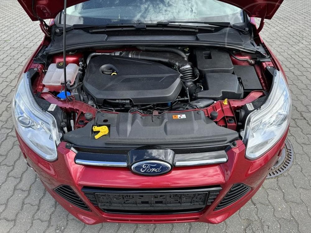 2011 Ford FOCUS - 12