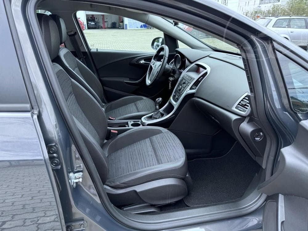 2014 Opel ASTRA - 12