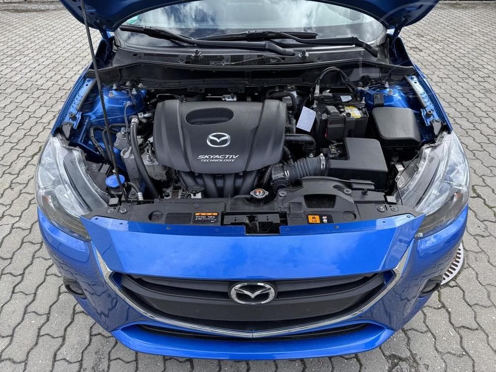 2017 Mazda 2 - 12