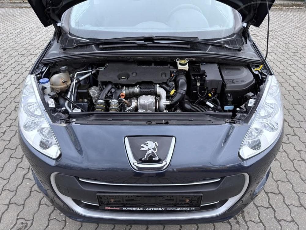 2012 Peugeot 308 - 12