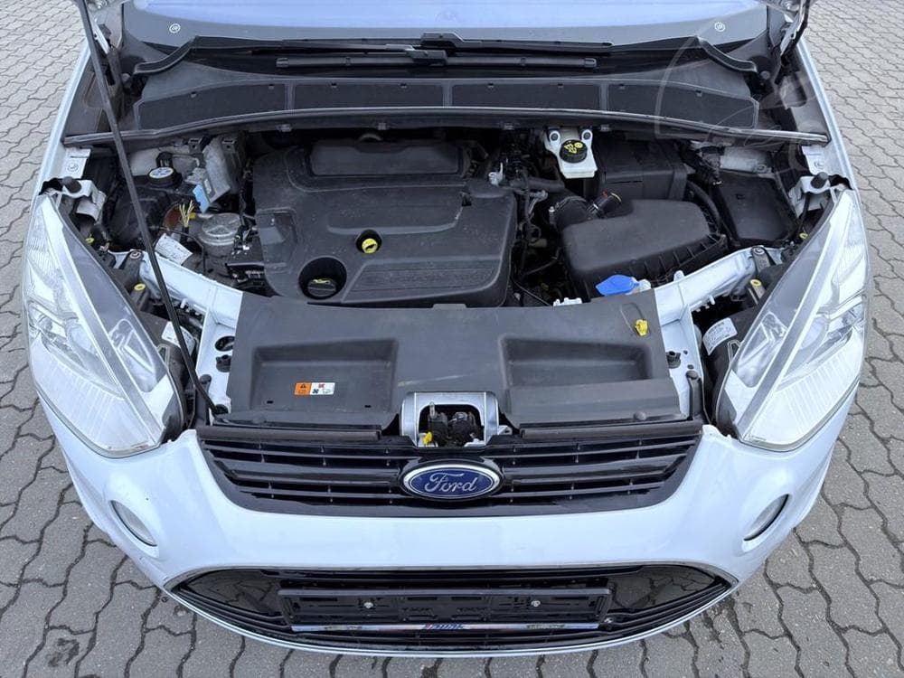 2013 Ford S-MAX - 12