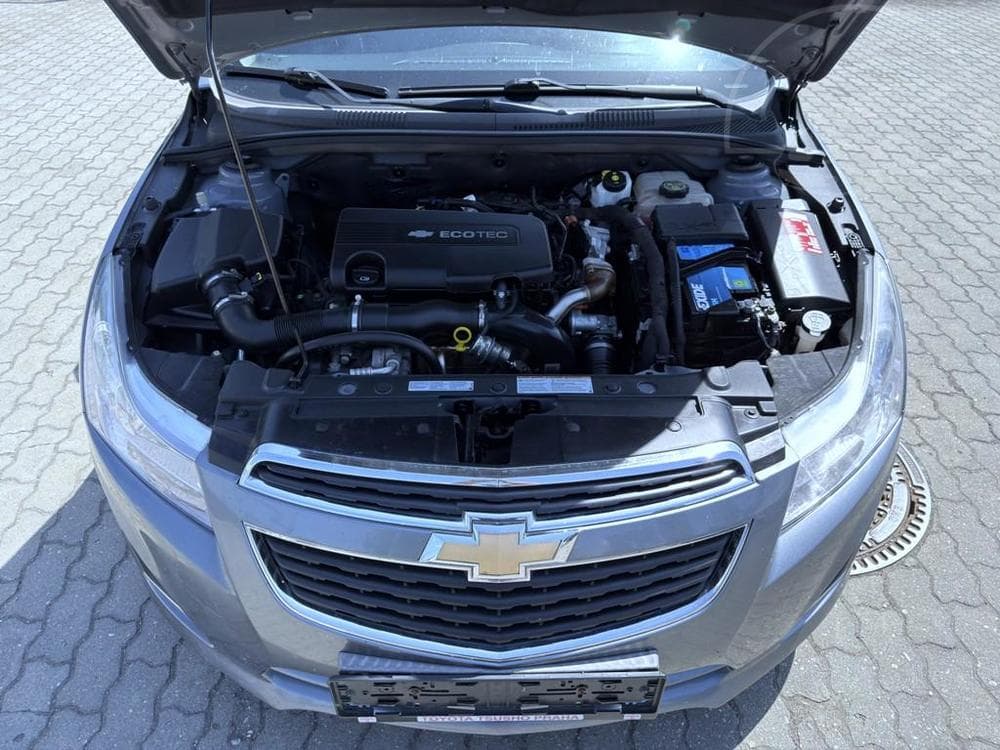 2013 Chevrolet CRUZE - 12