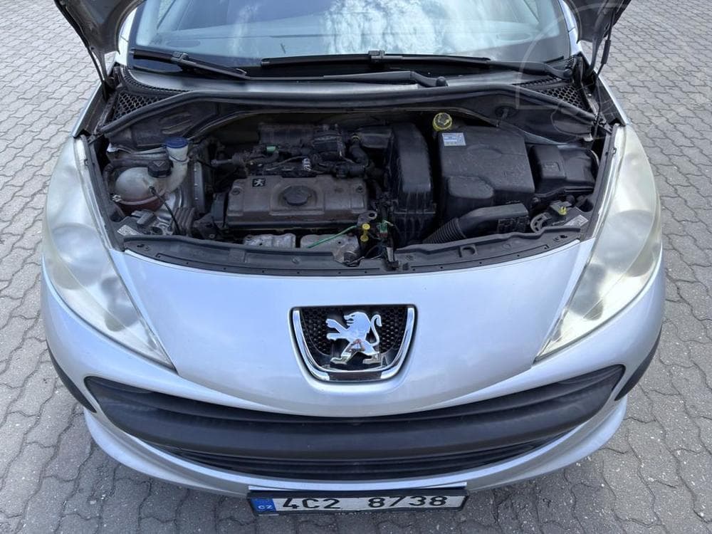 2008 Peugeot 207 - 12