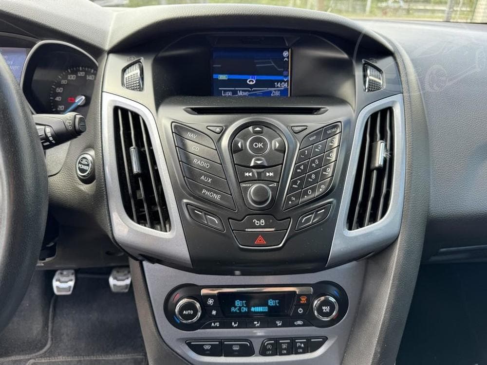 2011 Ford FOCUS - 13