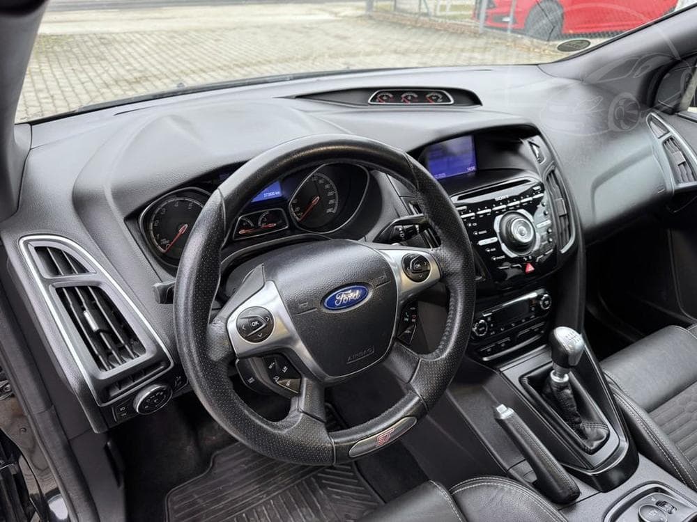 2012 Ford FOCUS - 13