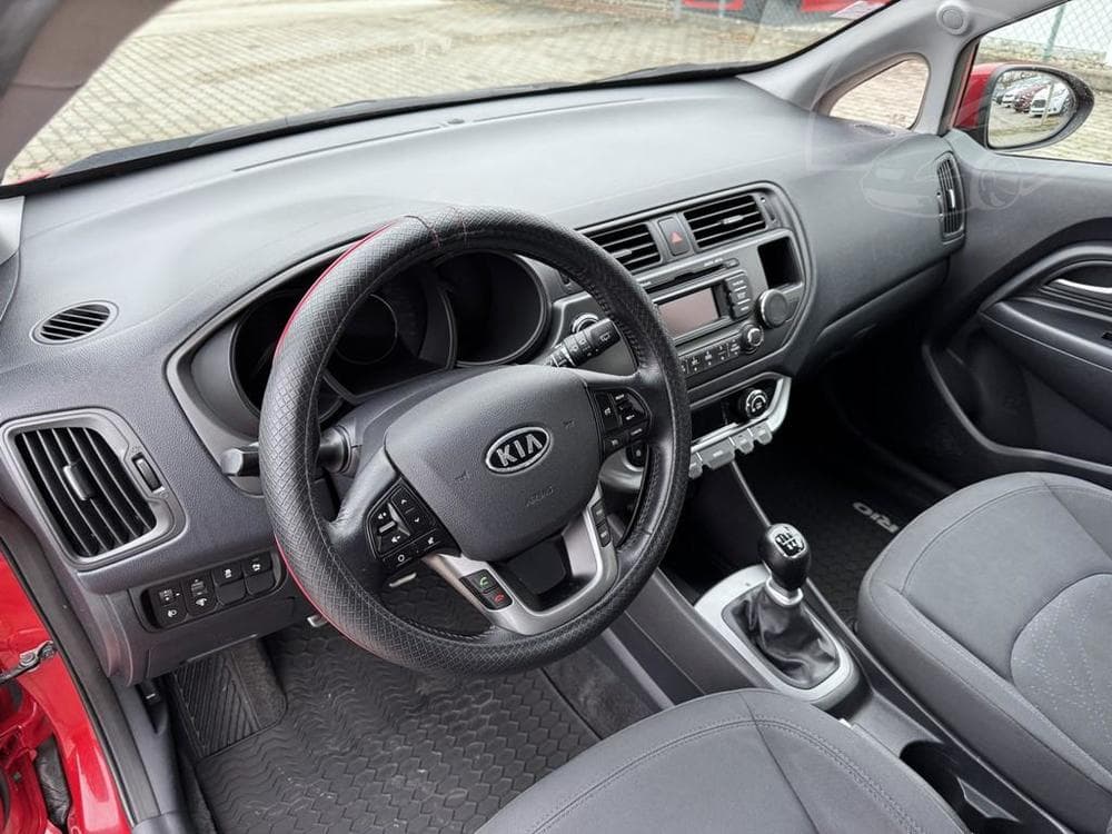 2012 Kia RIO - 13